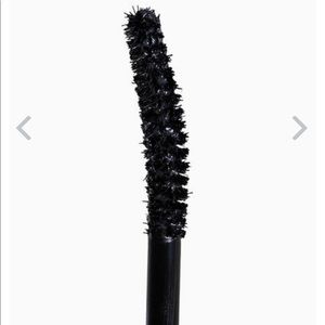 Babe Lash Nourishing Enriching Mascara in Black